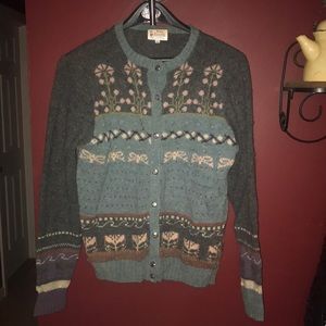Scottish Shetland wool cardigan sweater